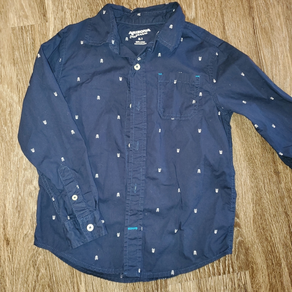 Skull button down shirt size 7